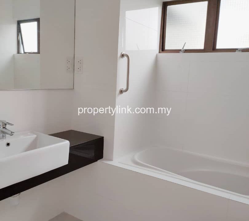 WhatsApp Image 2025-09-10 at 15.13.38