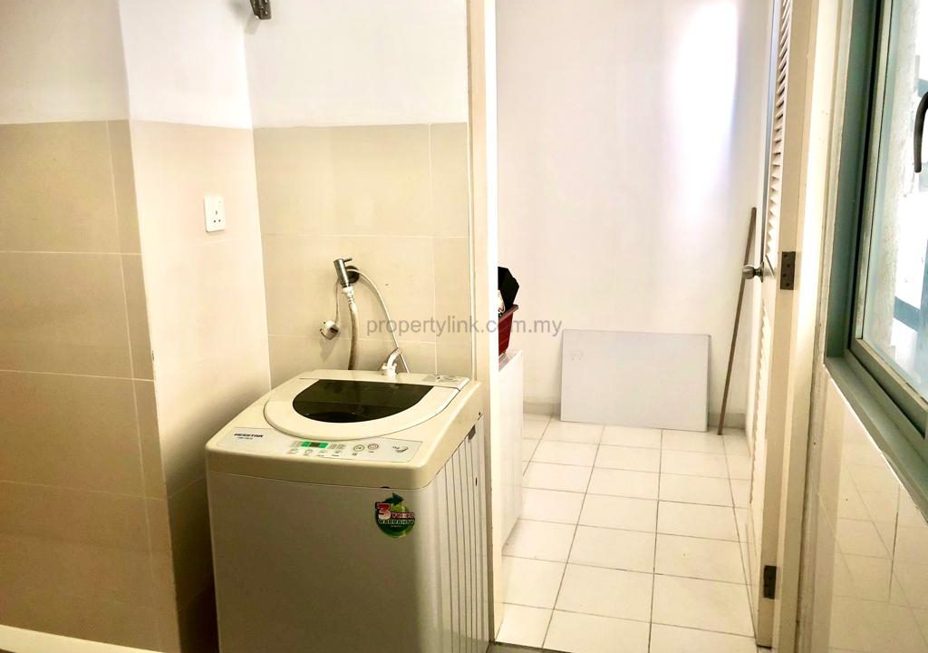 WhatsApp Image 2025-12-05 at 16.25.53 (2)