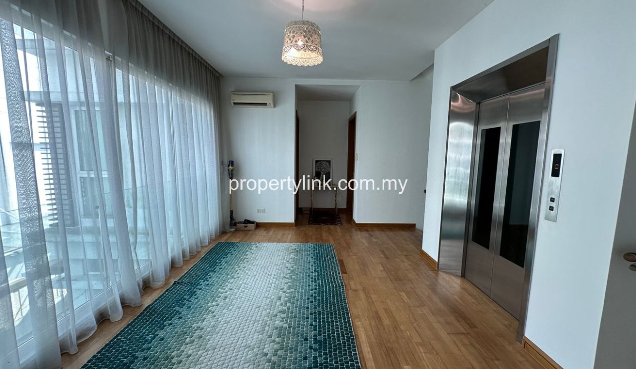 WhatsApp Image 2026-01-12 at 06.04.10