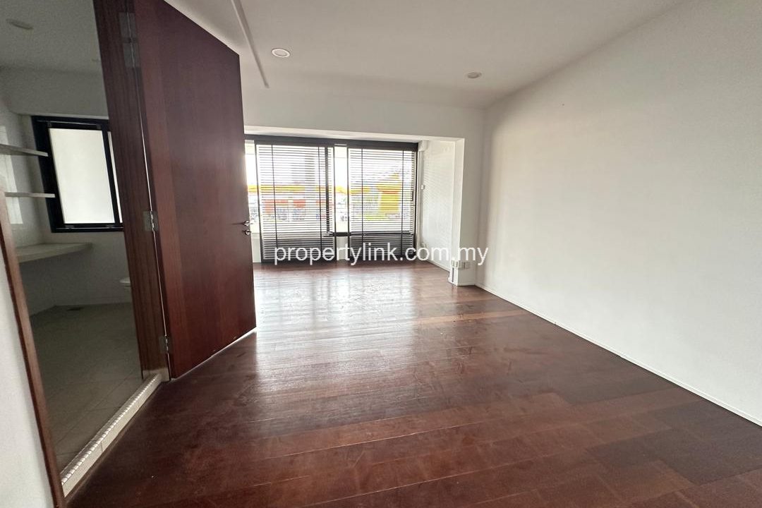 WhatsApp Image 2026-01-28 at 23.20.01 (15)