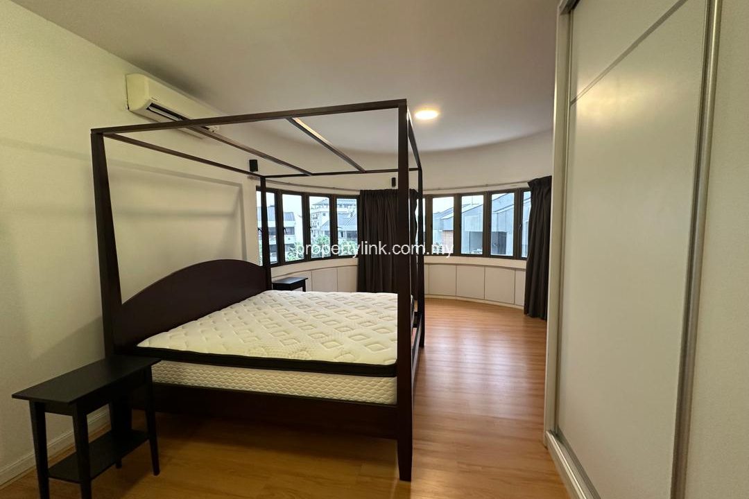 WhatsApp Image 2026-03-30 at 09.38.53